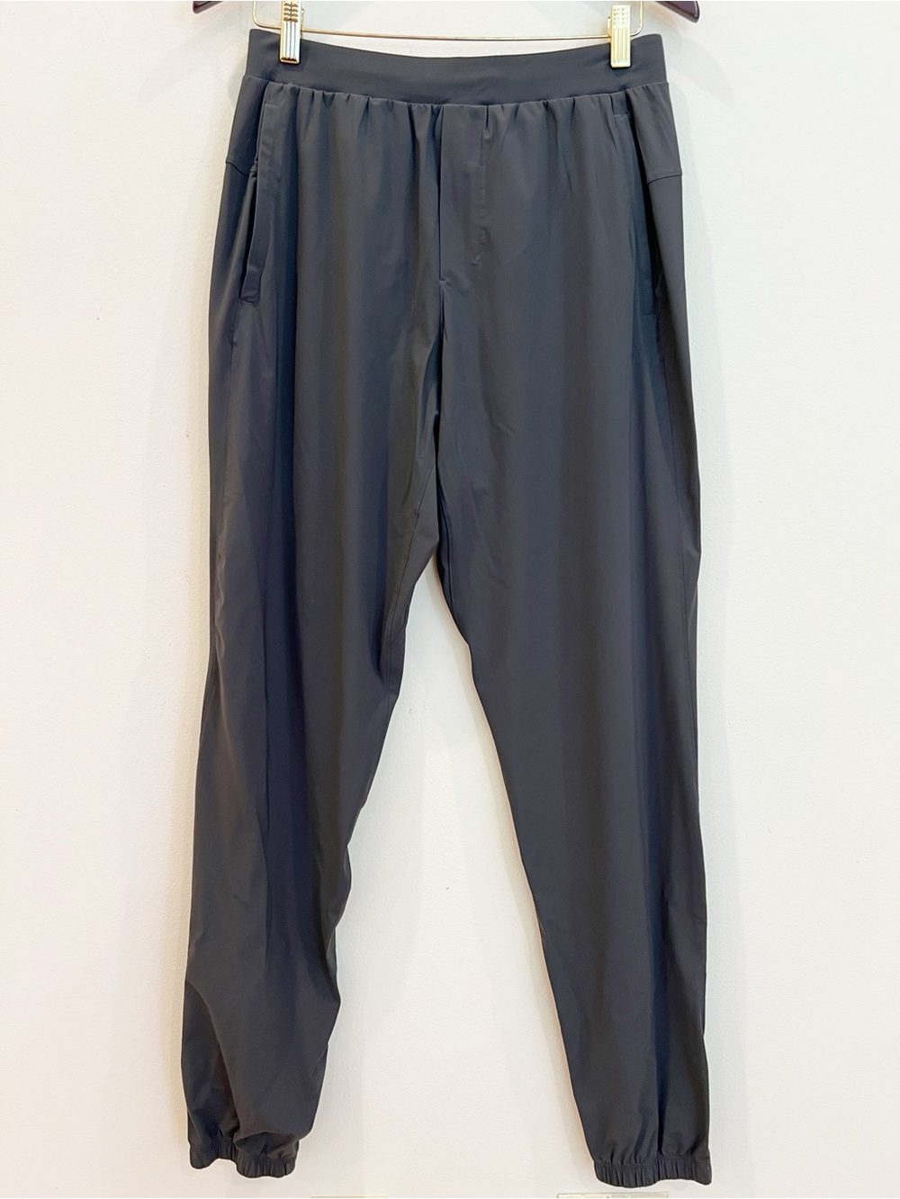 Lululemon Pants Mens Medium Surge Jogger Regular Gray Running Lightweight Gym